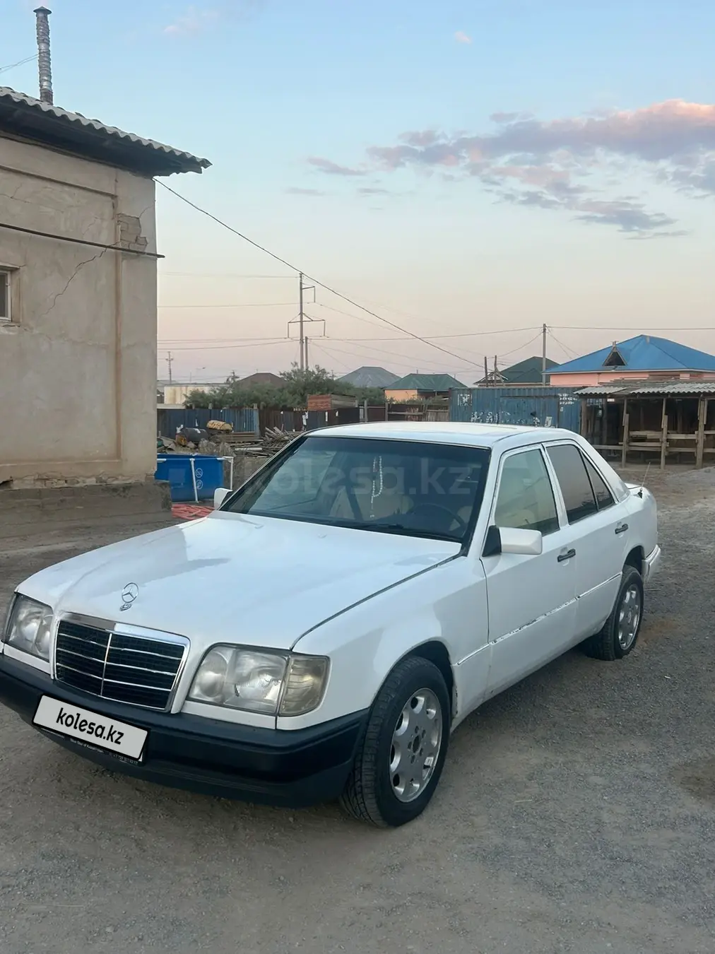 Mercedes-Benz E-Class, 1993