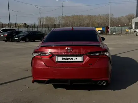 Toyota Camry 2021 года за 9 000 000 тг. в Усть-Каменогорск – фото 4