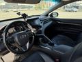 Toyota Camry 2021 годаүшін9 000 000 тг. в Усть-Каменогорск – фото 6