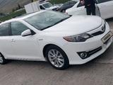 Toyota Camry 2012 года за 6 200 000 тг. в Уральск – фото 2