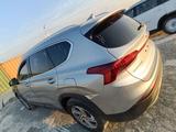 Hyundai Santa Fe 2022 годаүшін14 300 000 тг. в Астана