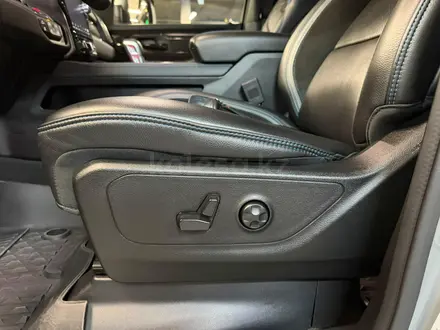 Dodge RAM 2023 года за 68 000 000 тг. в Астана – фото 42
