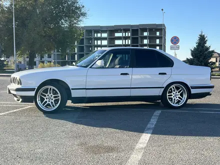 BMW 530 1993 года за 2 900 000 тг. в Алматы – фото 4