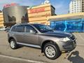 Volkswagen Touareg 2008 года за 7 500 000 тг. в Алматы