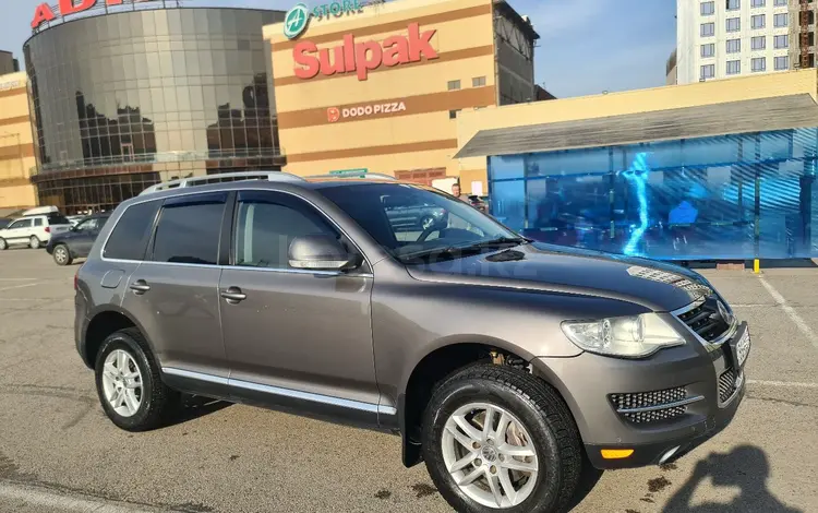 Volkswagen Touareg 2008 года за 7 500 000 тг. в Алматы