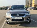 Volkswagen Touareg 2008 года за 7 500 000 тг. в Алматы – фото 3