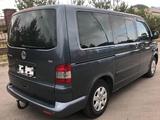 Volkswagen Multivan 2003 годаүшін4 800 000 тг. в Уральск – фото 2