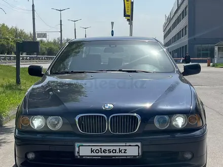 BMW 525 1999 года за 3 800 000 тг. в Алматы – фото 3