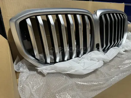 Решетка радиатора (ноздри) BMW X5G05 LCI рестайлинг за 130 000 тг. в Алматы – фото 3