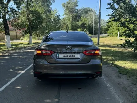 Toyota Camry 2020 года за 10 500 000 тг. в Уральск – фото 5