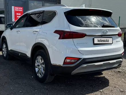 Hyundai Santa Fe 2020 года за 10 000 000 тг. в Караганда – фото 7