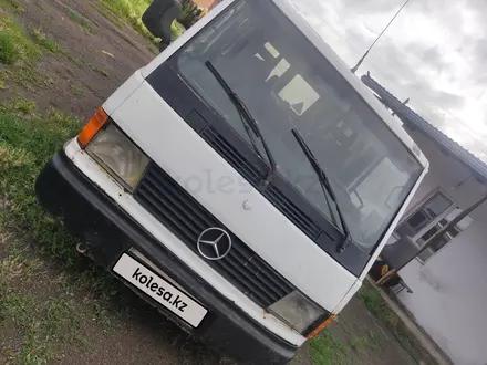 Mercedes-Benz MB 100 1993 года за 1 500 000 тг. в Караганда – фото 4