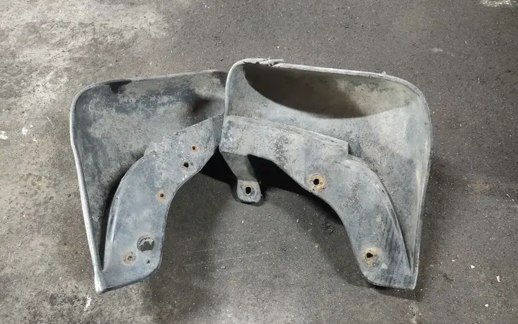 Передние брызговики на Хундай Сантафе 1поколение за 8 000 тг. в Алматы