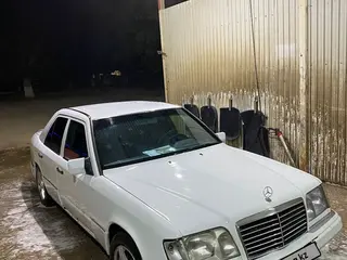 Mercedes-Benz E-Class, 1994