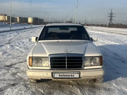 Mercedes-Benz E 230 1990 года за 900 000 тг. в Алматы – фото 4