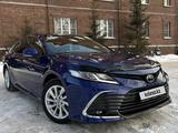 Toyota Camry 2023 года за 16 800 000 тг. в Петропавловск – фото 2