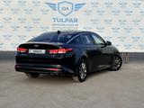 Kia Optima 2017 года за 9 000 000 тг. в Актобе – фото 4