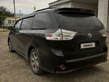 Toyota Sienna 2014 года за 7 500 000 тг. в Актау – фото 3