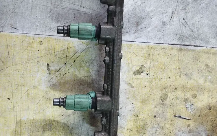 Топливная рампа Митсубиси Каризма за 15 000 тг. в Караганда