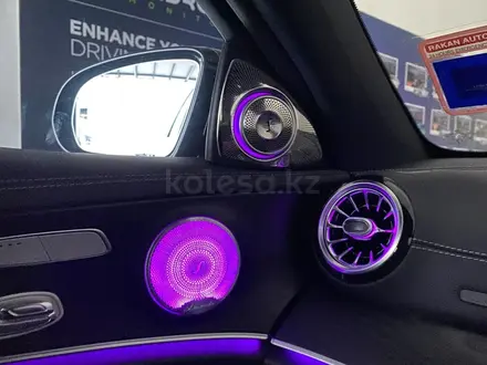BURMESTER на Mercedes Benz W213 E-class сетки с подсветкой (дооснощение) за 160 000 тг. в Алматы – фото 2