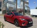 Toyota Camry 2019 года за 11 000 000 тг. в Шымкент – фото 2