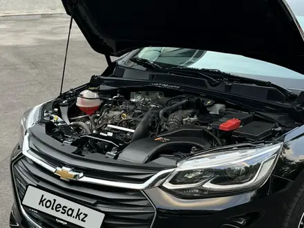 Chevrolet Onix 2025 года за 6 350 000 тг. в Астана – фото 28