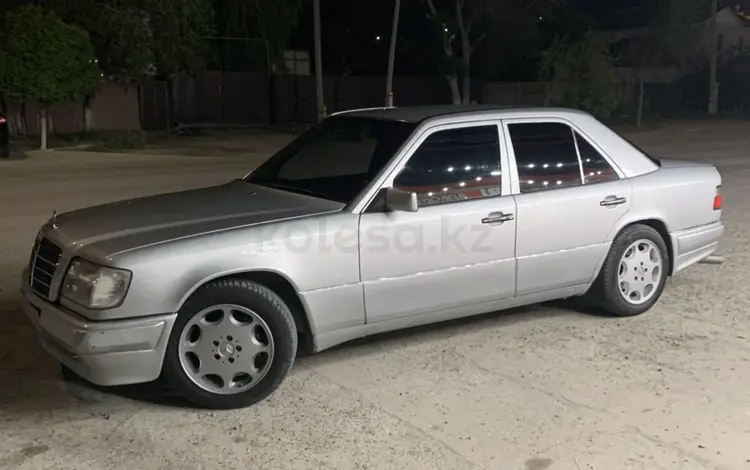 Mercedes-Benz E 320 1995 года за 3 000 000 тг. в Атырау