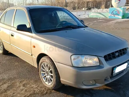 Hyundai Accent 2002 года за 2 250 000 тг. в Актобе – фото 3