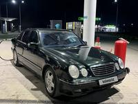 Mercedes-Benz E 320 2000 годаfor4 500 000 тг. в Шымкент