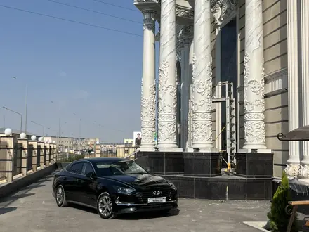 Hyundai Sonata 2022 года за 10 500 000 тг. в Актау – фото 2
