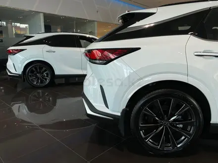 Lexus RX 350 F Sport+ 2025 года за 44 090 000 тг. в Актобе – фото 4