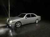 Mercedes-Benz E 320 2000 года за 4 900 000 тг. в Шымкент – фото 2