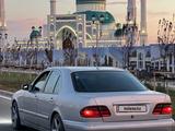 Mercedes-Benz E 320 2000 года за 4 900 000 тг. в Шымкент