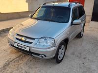 Chevrolet Niva 2015 годаүшін3 400 000 тг. в Актау