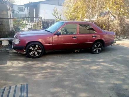 Mercedes-Benz E 230 1989 года за 1 000 000 тг. в Талгар – фото 2