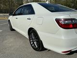 Toyota Camry 2017 года за 13 200 000 тг. в Шымкент – фото 4