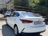 Hyundai Accent 2020 года за 7 000 000 тг. в Актобе – фото 4