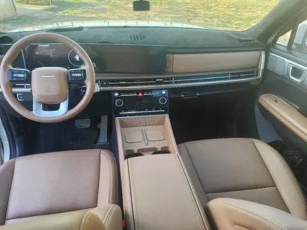 Hyundai Santa Fe 2024 года за 18 600 000 тг. в Уральск – фото 4