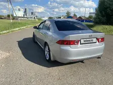 Honda Accord, 2005