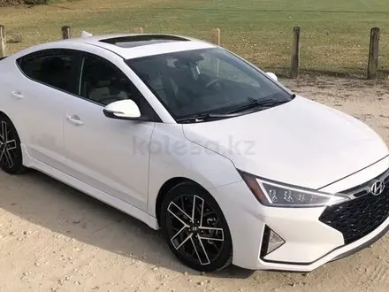 Противотуманная фара Л/П Hyundai Elantra за 15 000 тг. в Алматы