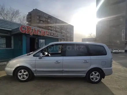 Hyundai Trajet 2007 года за 3 500 000 тг. в Семей – фото 3