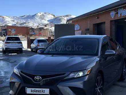 Toyota Camry 2019 года за 12 500 000 тг. в Усть-Каменогорск