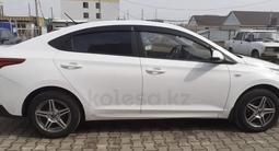Hyundai Accent 2021 года за 6 500 000 тг. в Уральск – фото 3