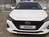 Hyundai Accent 2021 года за 6 500 000 тг. в Уральск