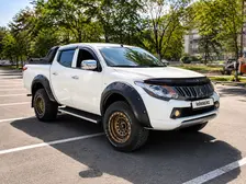 Mitsubishi L200, 2016