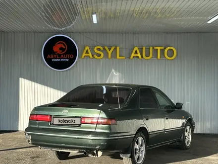 Toyota Camry 1999 года за 3 590 000 тг. в Шымкент – фото 6