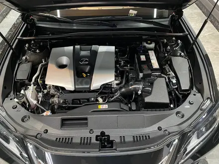 Lexus ES 250 2018 года за 18 200 000 тг. в Алматы – фото 15