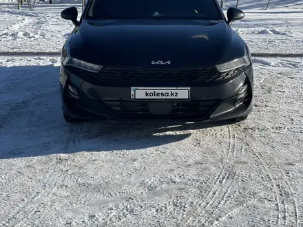 Kia K5 2022 года за 12 700 000 тг. в Караганда