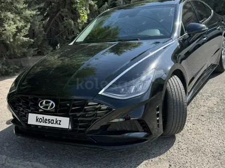 Hyundai Sonata 2022 года за 14 500 000 тг. в Шымкент – фото 3