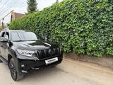 Toyota Land Cruiser Prado 2018 года за 30 000 000 тг. в Актау